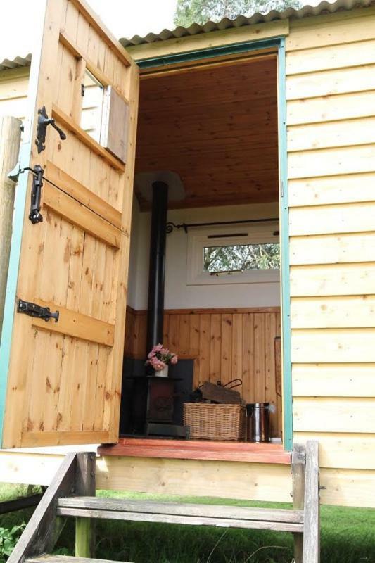 ホテル Shepherdshuts-Southeast アシュフォード エクステリア 写真
