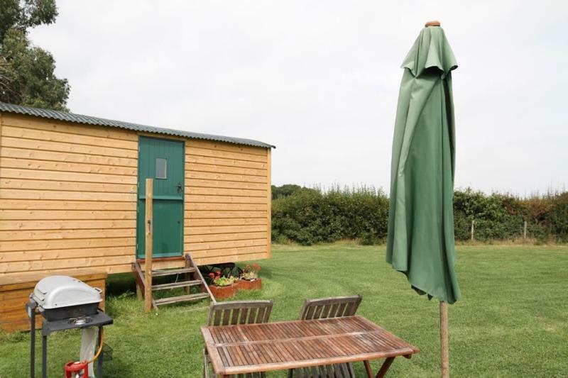 ホテル Shepherdshuts-Southeast アシュフォード エクステリア 写真